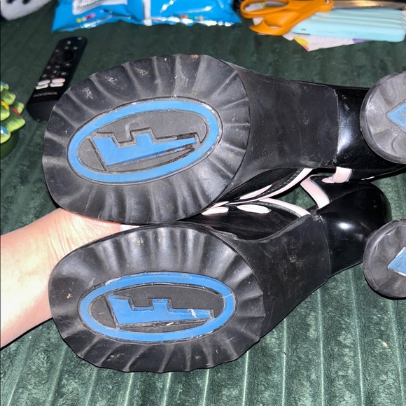 Fluevog Mini Honey 10 - Picture 8 of 11